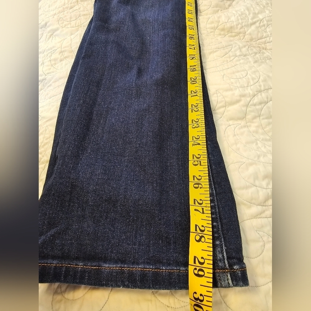 Duluth Trading Denim Blue Jeans Women's Size 10 x 31 * See Notes about wear - Picture 7 of 7